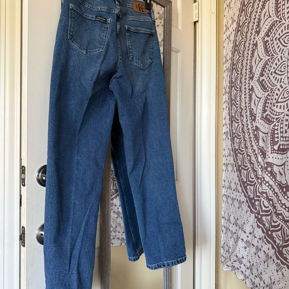 Calvin Klein Medium Blue Straight-Leg Women's Jeans